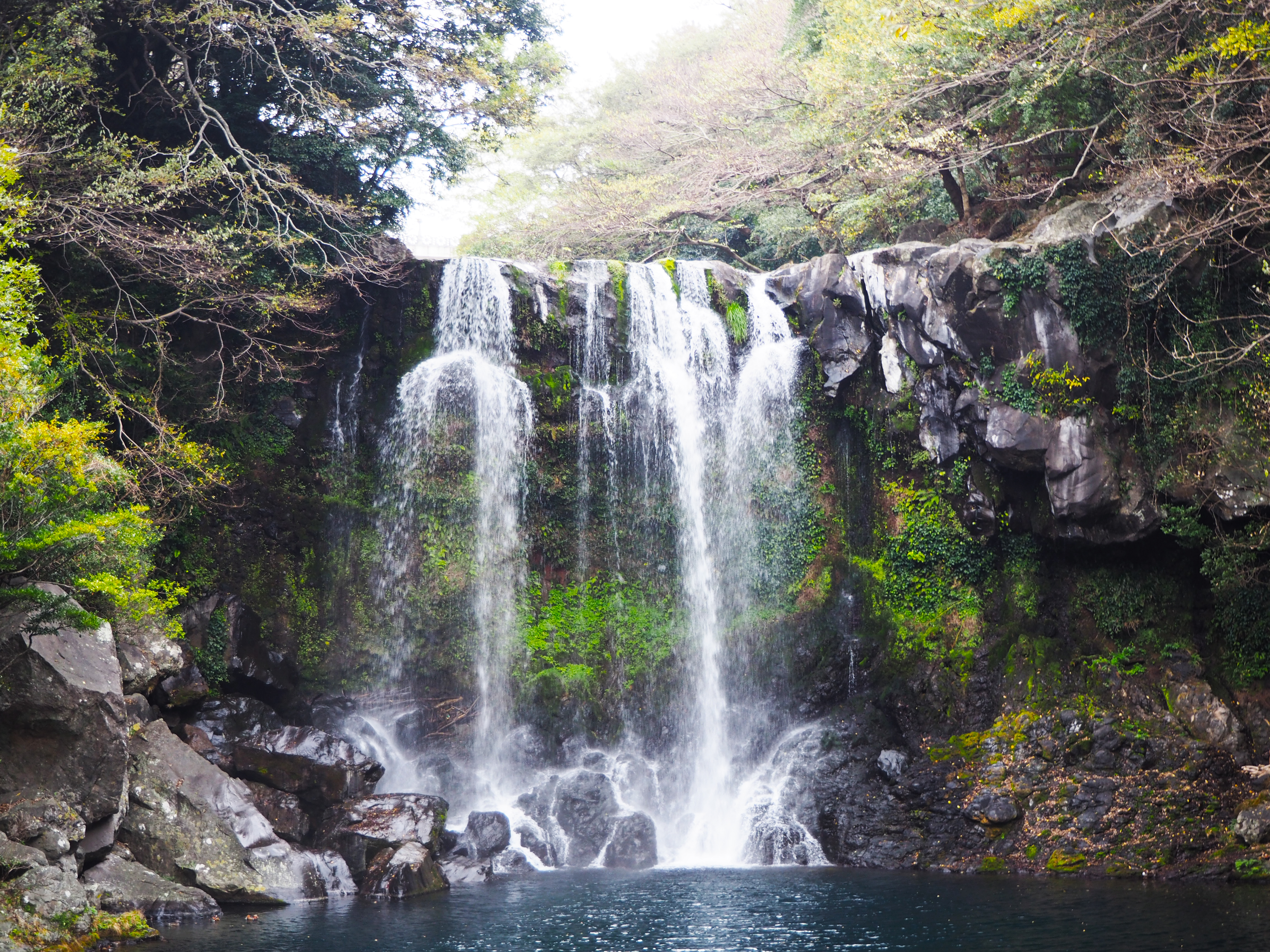 Cheonjeyeon Falls: 3 different waterfalls at one place!