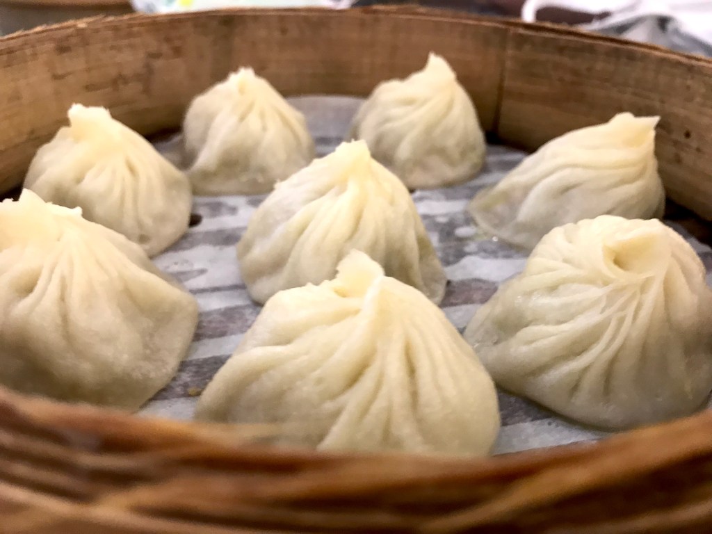 Hang Zhou Xiao Long Bao 杭州小籠湯包: Michelin-approved dumplings in Taipei ...